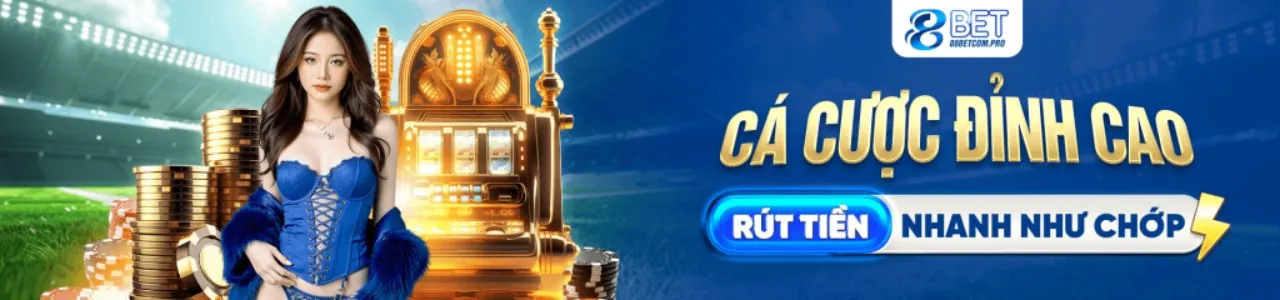 Sân vận động đầy người hâm mộ, trận đấu bóng đá đang diễn ra sôi nổi, thể hiện không khí cá cược thể thao tại hitclub web